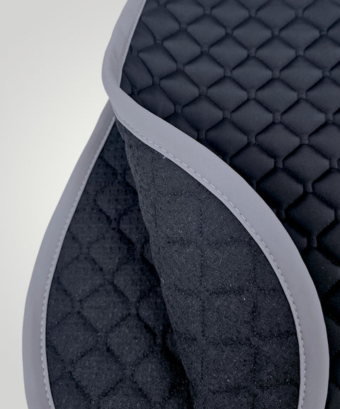 Tapis de selle de dressage Ambassador noir